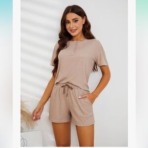 Neutral ribbed pj shorts set